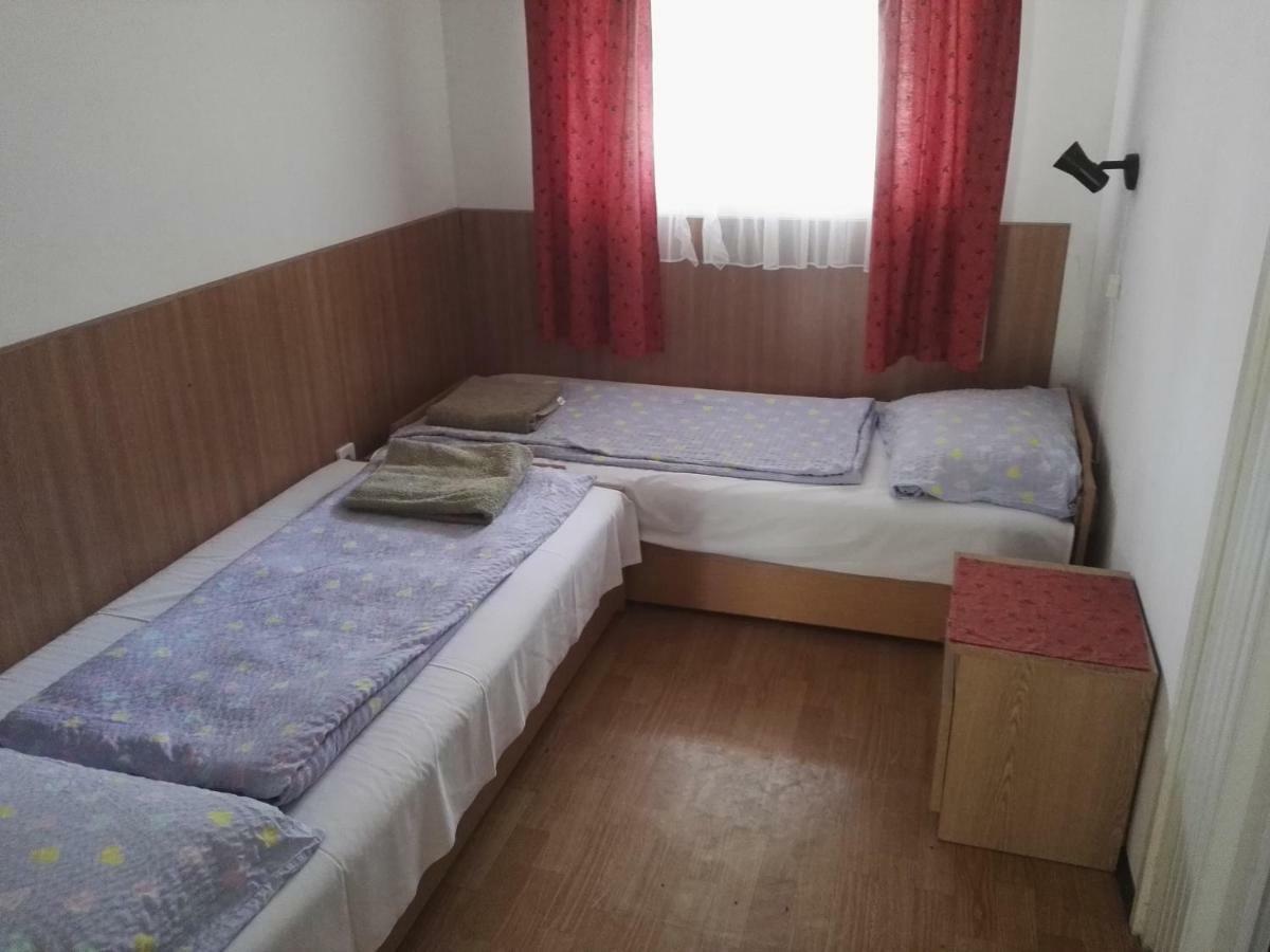 Vadasa Motel Es Etterem Hegyhátszentjakab Exteriér fotografie