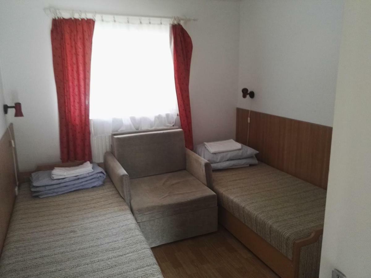 Vadasa Motel Es Etterem Hegyhátszentjakab Exteriér fotografie